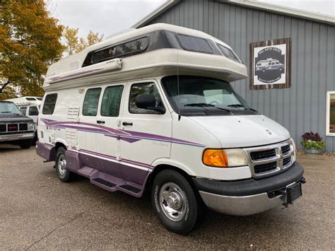 Campers for sale grand rapids - Some of the best camper shells are those made by Snugtop, although the best model depends on which features the buyer needs. Other popular manufacturers of truck shells include Leer, A.R.E. and Century.